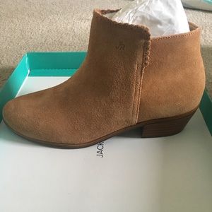 NWT Jack Rogers Bailee Suede Booties